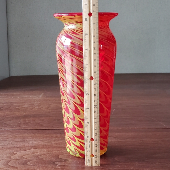 Art Glass Vase-Red and Yellow Flower Vase-Swirled Optic Pulled Feather - Picture 3 of 7